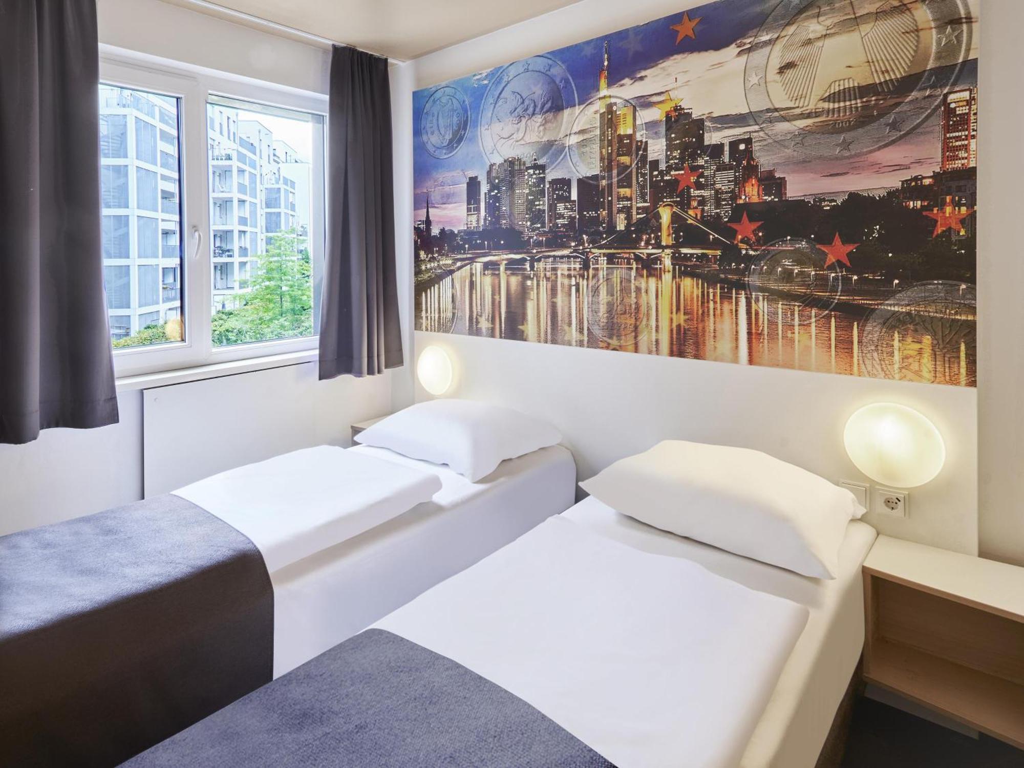 B&B Hotel Frankfurt City-Ost Frankfurt pe Main Exterior foto